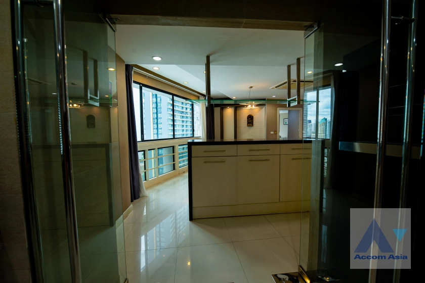 28  3 br Condominium for rent and sale in Sukhumvit ,Bangkok  at President Park Sukhumvit 24   AA32116