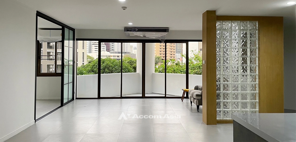 unit 2 Bedrooms  Condominium For Sale in Sukhumvit, Bangkok  (AA32127)