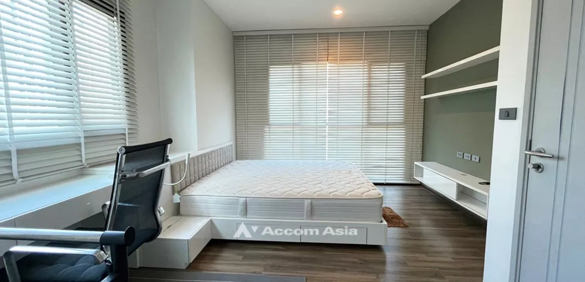  1 Bedroom  Condominium For Sale in Sukhumvit, Bangkok  near BTS Phra khanong (AA32130)
