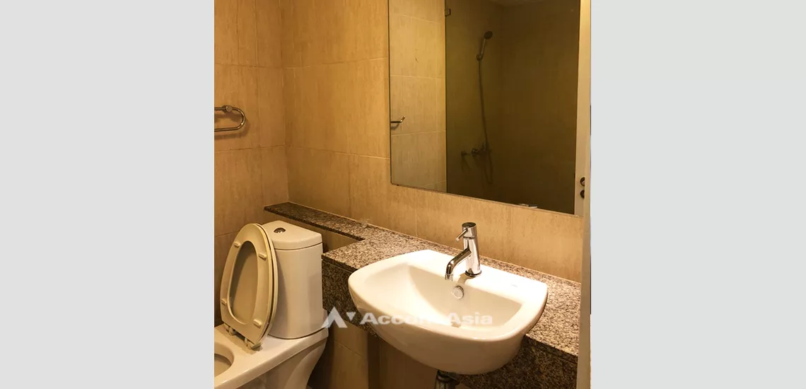 10  1 br Condominium For Sale in Sukhumvit ,Bangkok BTS Thong Lo at The Clover AA32131