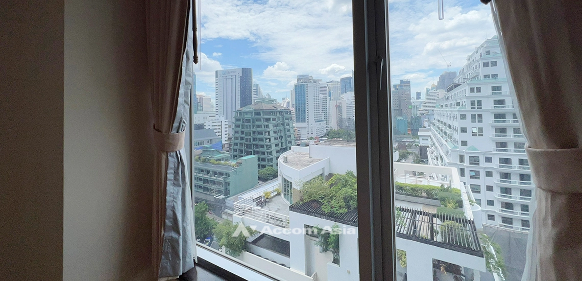 13  3 br Condominium For Sale in Ploenchit ,Bangkok BTS Ploenchit at All Seasons Mansion AA32150