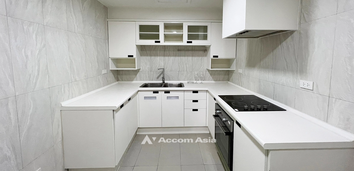 7  2 br Condominium For Sale in Ploenchit ,Bangkok BTS Ploenchit at All Seasons Mansion AA32151