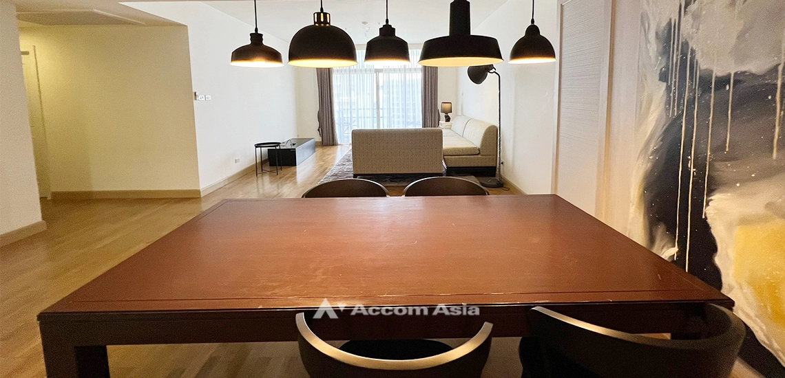 5  2 br Condominium For Sale in Ploenchit ,Bangkok BTS Ploenchit at All Seasons Mansion AA32151