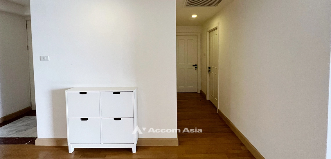 12  2 br Condominium For Sale in Ploenchit ,Bangkok BTS Ploenchit at All Seasons Mansion AA32151