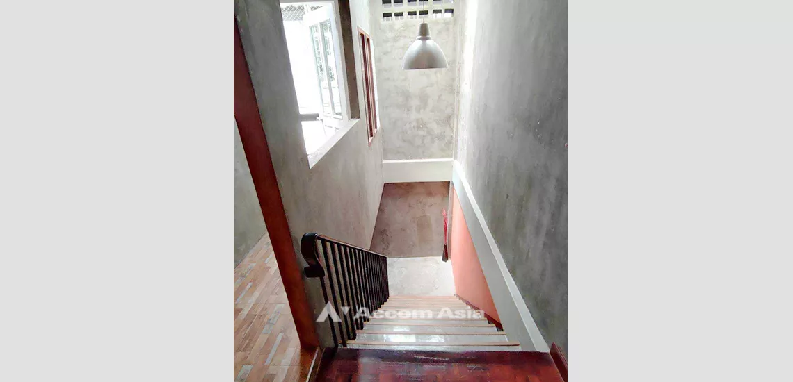 9  2 br Townhouse For Rent in sukhumvit ,Bangkok BTS Thong Lo AA32152
