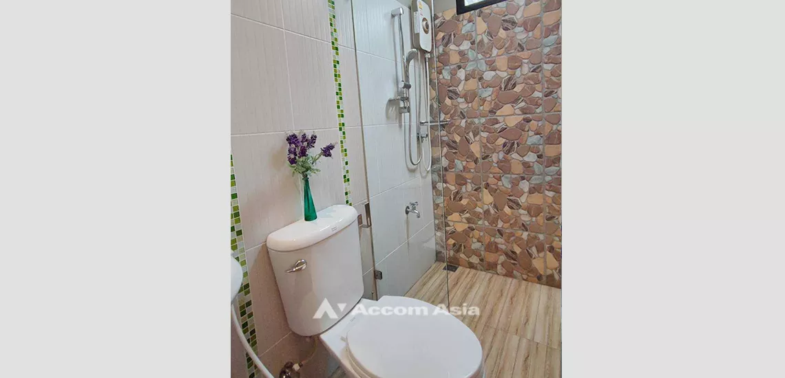 12  2 br Townhouse For Rent in Sukhumvit ,Bangkok BTS Thong Lo AA32152