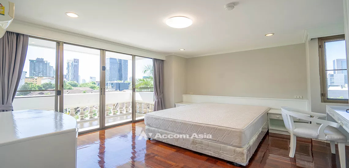 5  2 br Apartment For Rent in Sukhumvit ,Bangkok BTS Thong Lo at Charming apartment AA32154