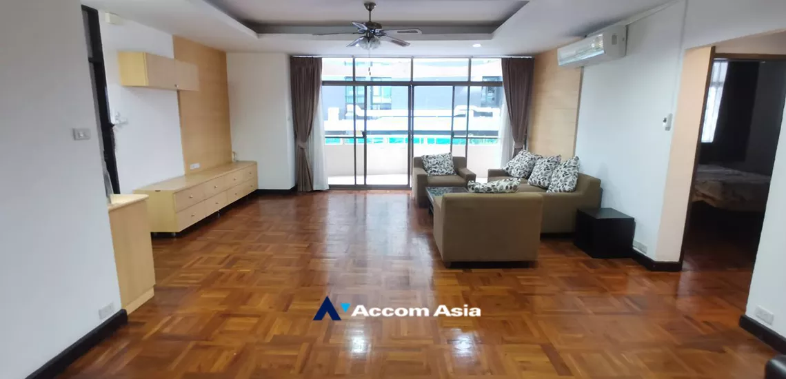 unitPet friendly |  3 Bedrooms  Apartment For Rent in Sukhumvit, Bangkok  near BTS Nana (AA32164)