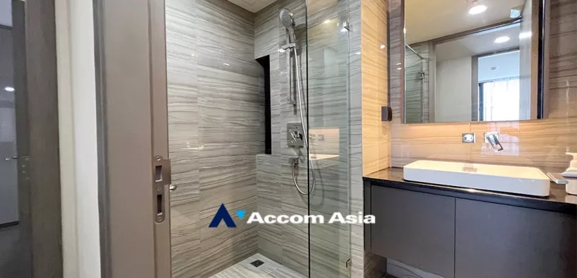 20  3 br Condominium For Rent in Ploenchit ,Bangkok BTS Ratchadamri - MRT Silom at KLASS Sarasin Rajdamri AA32165