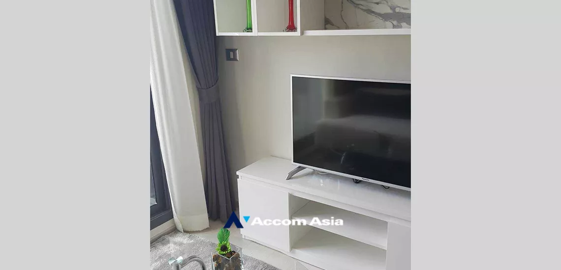 unit 1 Bedroom  Condominium For Rent & Sale in Sukhumvit, Bangkok  near BTS Ekkamai (AA32173)