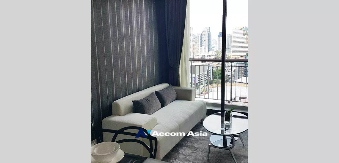  1 Bedroom  Condominium For Rent & Sale in Sukhumvit, Bangkok  near BTS Ekkamai (AA32173)