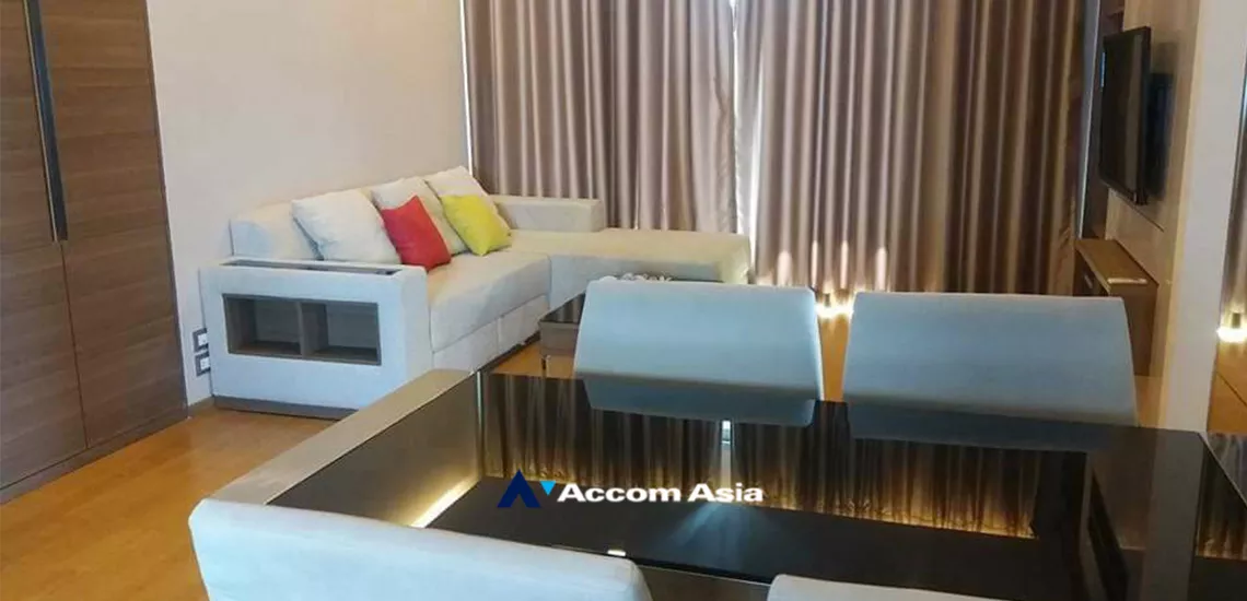  2 Bedrooms  Condominium For Rent & Sale in Phaholyothin, Bangkok  near MRT Phetchaburi - ARL Makkasan (AA32179)