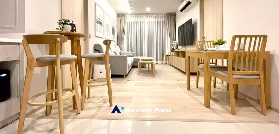 unit 2 Bedrooms  Condominium For Rent in Ploenchit, Bangkok  near BTS Ploenchit (AA32180)