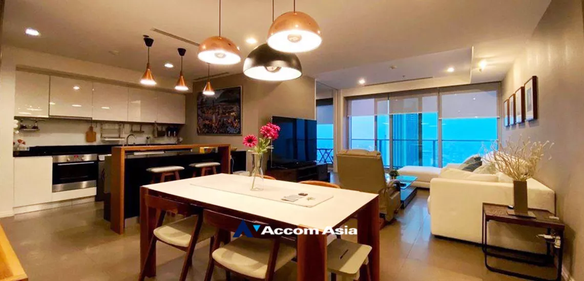  2 Bedrooms  Condominium For Sale in Charoennakorn, Bangkok  near BTS Krung Thon Buri (AA32185)