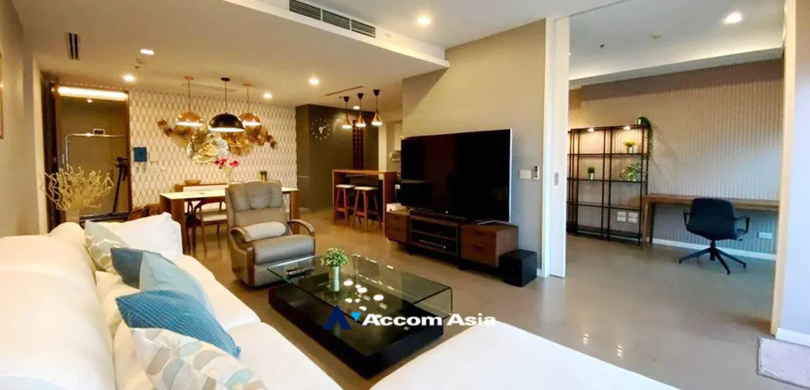  2  2 br Condominium For Sale in Charoennakorn ,Bangkok BTS Krung Thon Buri at The River  AA32185