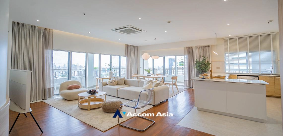 unit 3 Bedrooms  Condominium For Rent in Sathorn, Bangkok  near BTS Sala Daeng - MRT Lumphini (AA32201)