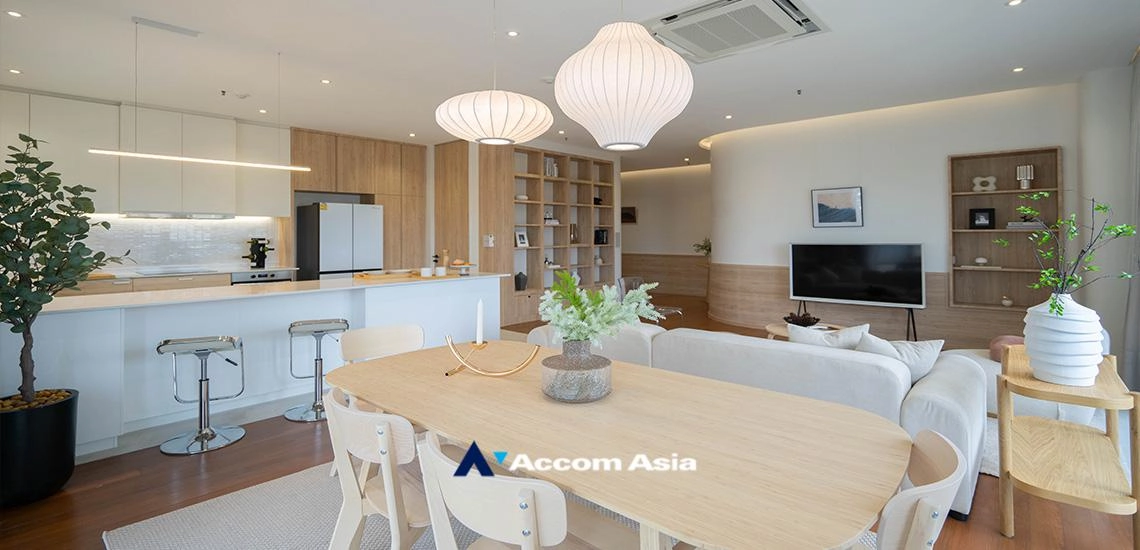 unit 3 Bedrooms  Condominium For Rent in Sathorn, Bangkok  near BTS Sala Daeng - MRT Lumphini (AA32201)