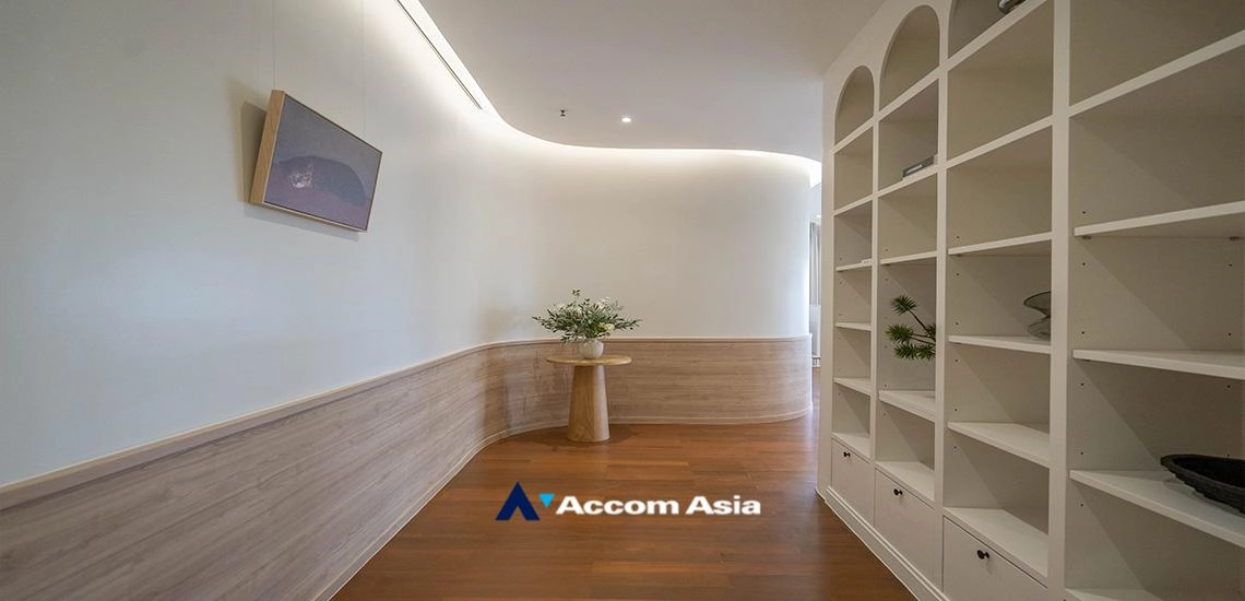 7  3 br Condominium For Rent in Sathorn ,Bangkok BTS Sala Daeng - MRT Lumphini at Sathorn Park Place AA32201