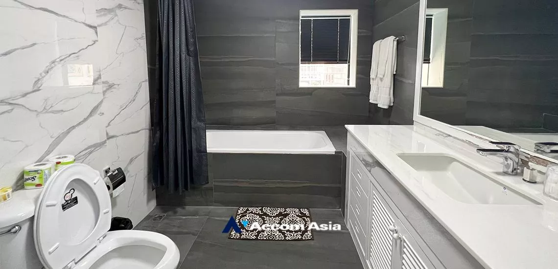 27  3 br Apartment For Rent in Ploenchit ,Bangkok BTS Chitlom at Heart of Langsuan - Privacy AA32211