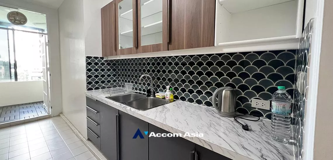 11  3 br Apartment For Rent in Ploenchit ,Bangkok BTS Chitlom at Heart of Langsuan - Privacy AA32211