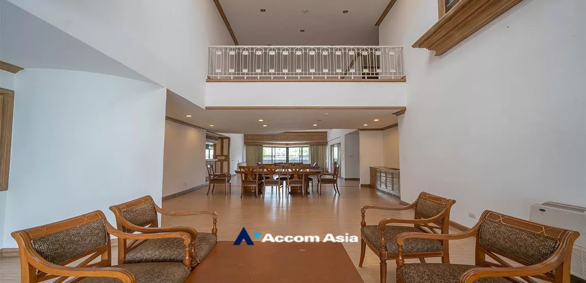 Garden, Big Balcony, Duplex Condo, Pet friendly |  4 Bedrooms  Apartment For Rent in Sukhumvit, Bangkok  near BTS Phrom Phong (AA32215)