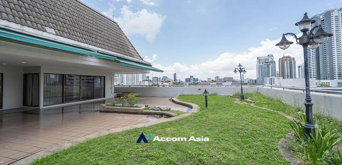  2  4 br Apartment for rent and sale in Sukhumvit ,Bangkok BTS Phrom Phong at 10 Mins from BTS with Shuttle Bus Service AA32215