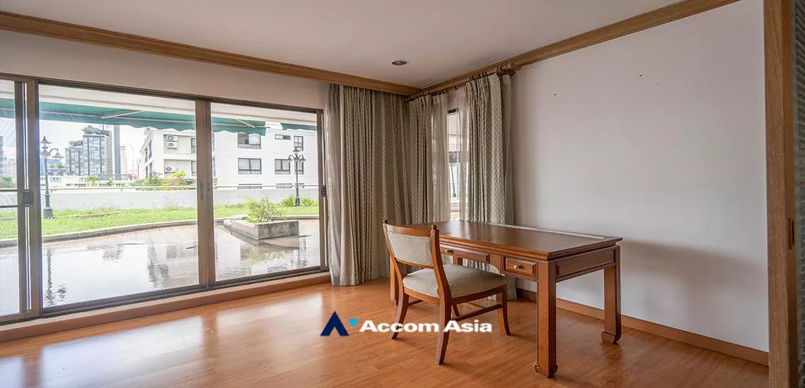 14  4 br Apartment For Rent in Sukhumvit ,Bangkok BTS Phrom Phong at Exclusive private atmosphere AA32215