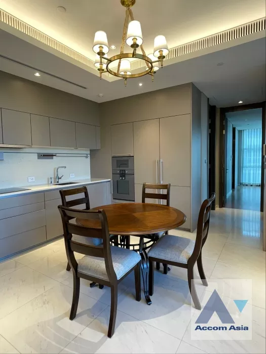 6  2 br Condominium for rent and sale in Ploenchit ,Bangkok BTS Ploenchit at Sindhorn Tonson AA32220