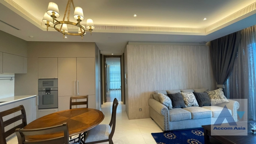 unit 2 Bedrooms  Condominium For Rent & Sale in Ploenchit, Bangkok  near BTS Ploenchit (AA32220)