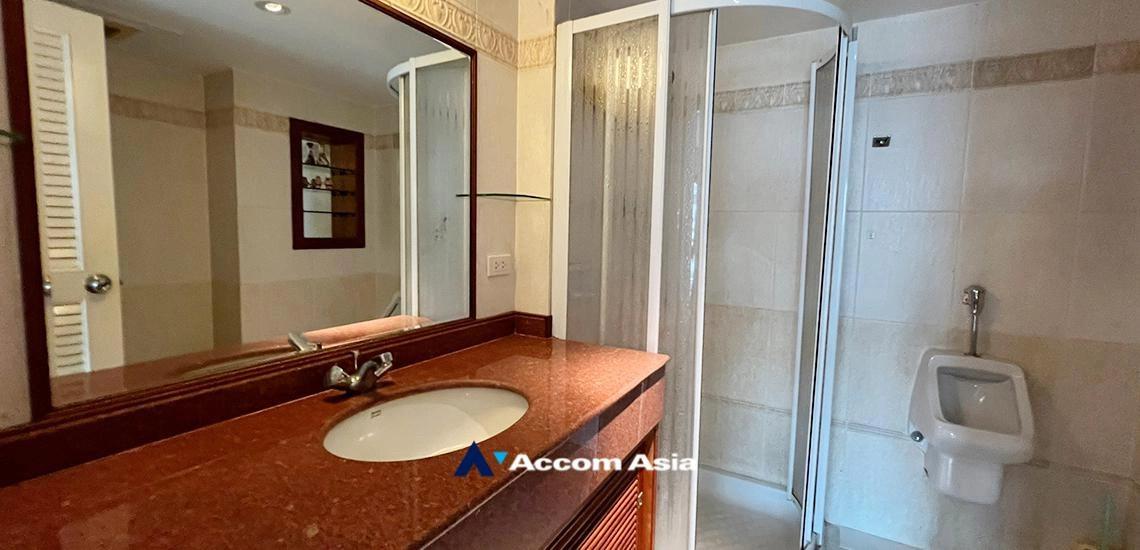 28  3 br Condominium for rent and sale in Ploenchit ,Bangkok BTS Ploenchit at Navin Court AA32227