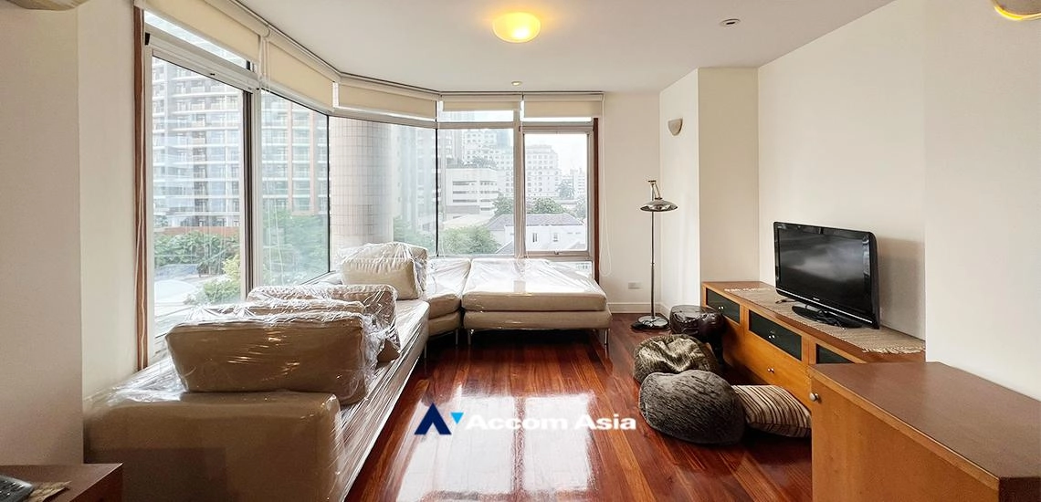  3 Bedrooms  Condominium For Rent & Sale in Ploenchit, Bangkok  near BTS Ploenchit (AA32227)