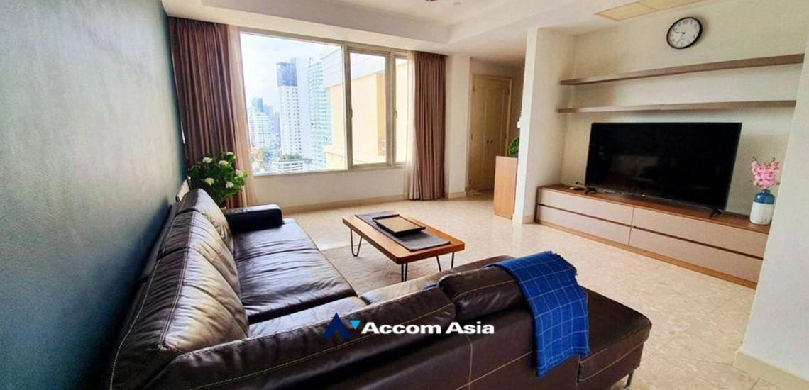 Pet friendly |  3 Bedrooms  Condominium For Rent in Sukhumvit, Bangkok  near BTS Thong Lo (AA32235)