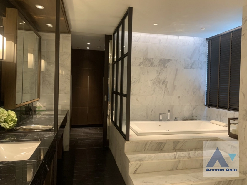 16  3 br Condominium For Rent in Sukhumvit ,Bangkok BTS Phrom Phong at The Crest 24 AA32238