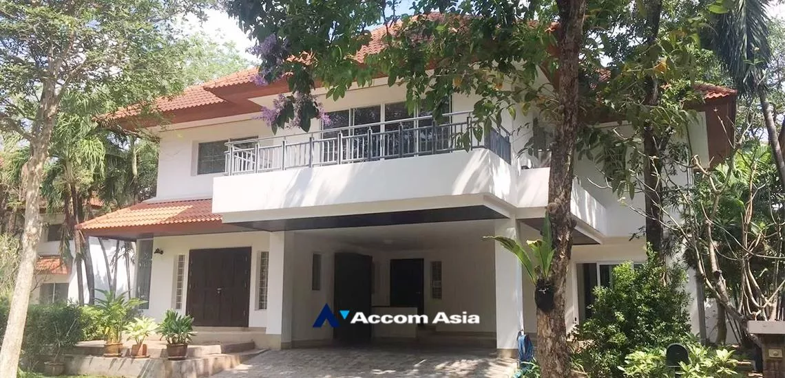  4 Bedrooms  House For Rent in ,   (AA32239)