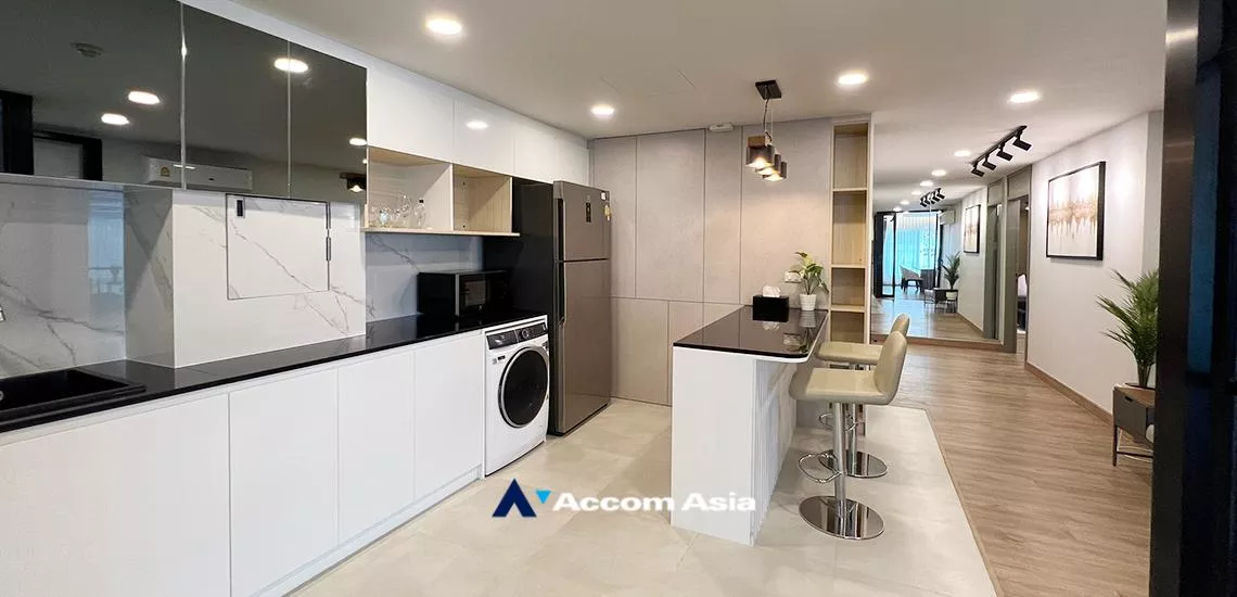 15  3 br Condominium For Rent in Ploenchit ,Bangkok BTS Ploenchit at Navin Court AA32243