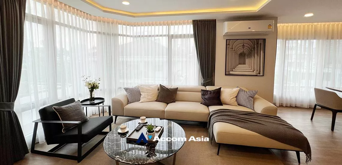 8  3 br Condominium For Rent in Ploenchit ,Bangkok BTS Ploenchit at Navin Court AA32243