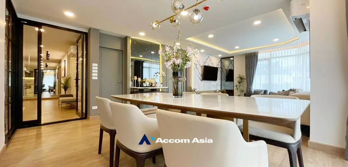 9  3 br Condominium For Rent in Ploenchit ,Bangkok BTS Ploenchit at Navin Court AA32243