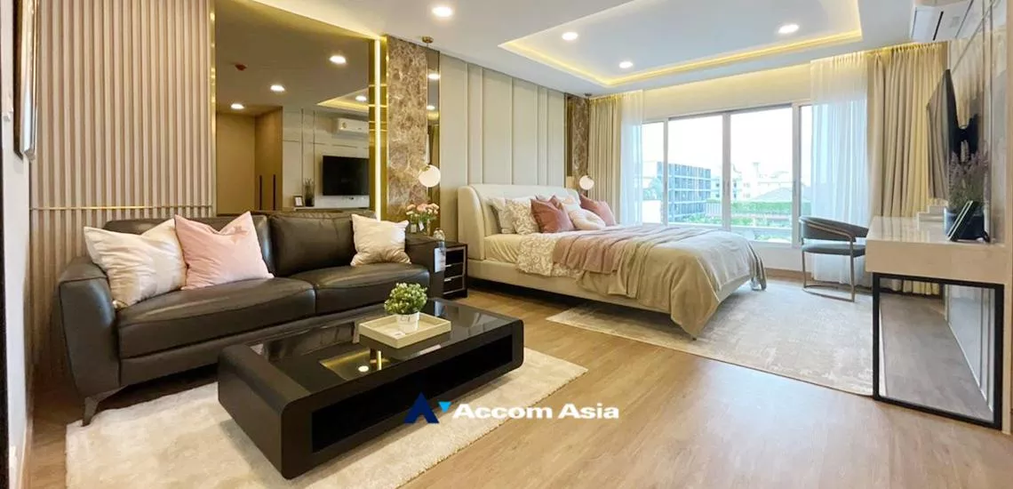 21  3 br Condominium For Rent in Ploenchit ,Bangkok BTS Ploenchit at Navin Court AA32243