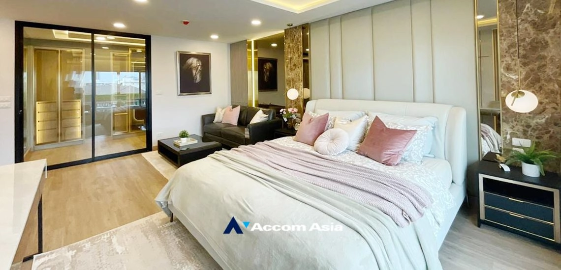 23  3 br Condominium for rent and sale in Ploenchit ,Bangkok BTS Ploenchit at Navin Court AA32243