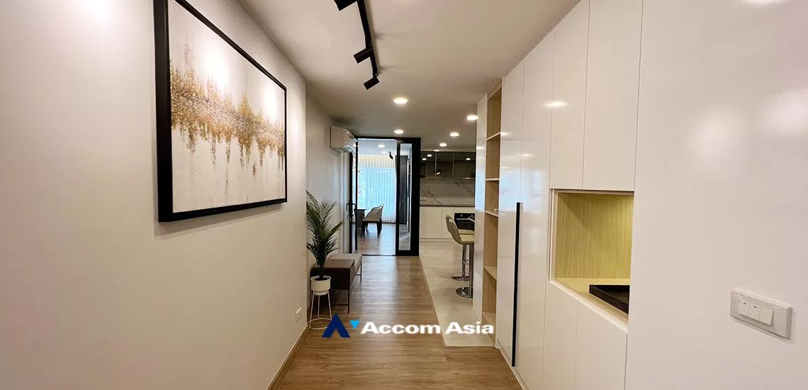 20  3 br Condominium For Rent in Ploenchit ,Bangkok BTS Ploenchit at Navin Court AA32243