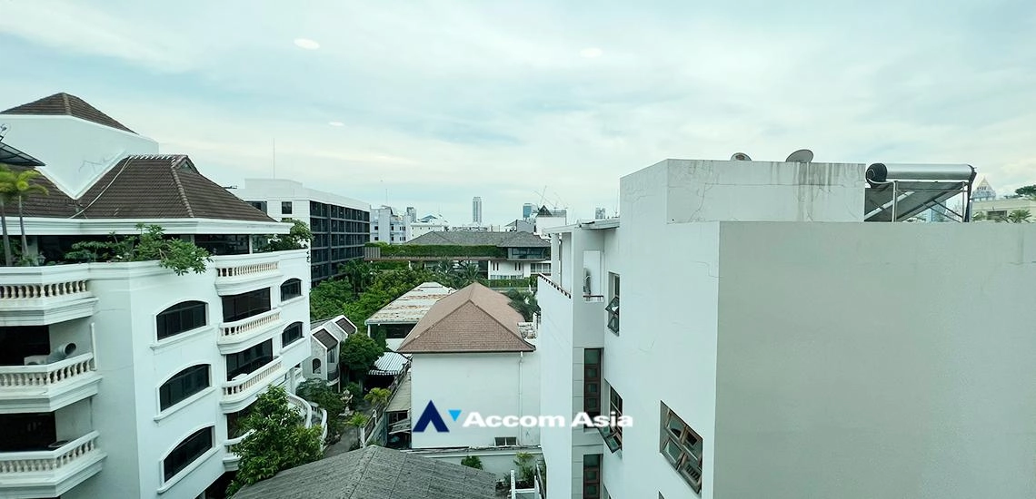 40  3 br Condominium for rent and sale in Ploenchit ,Bangkok BTS Ploenchit at Navin Court AA32243