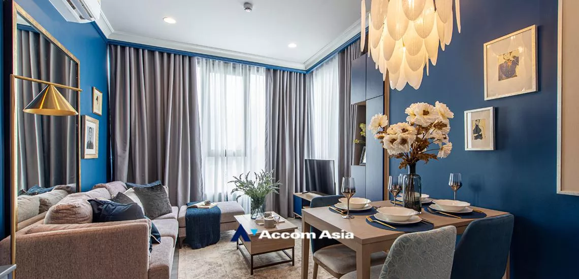  2 Bedrooms  Condominium For Sale in Sukhumvit, Bangkok  near BTS Ekkamai (AA32255)