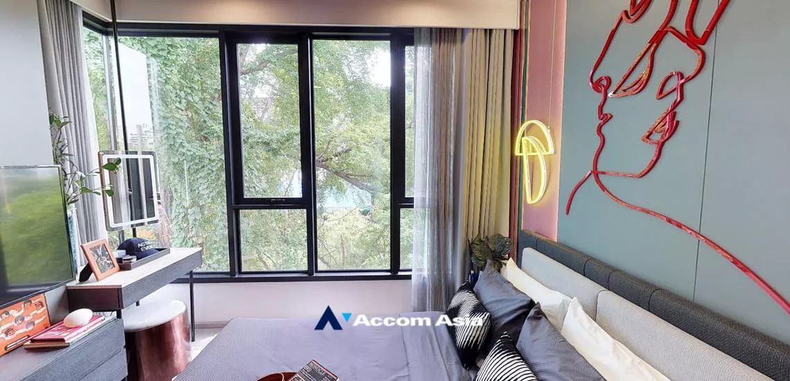 unit 2 Bedrooms  Condominium For Sale in Sukhumvit, Bangkok  near BTS Ekkamai (AA32256)