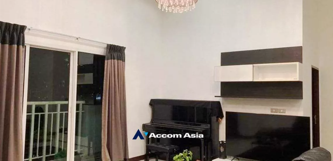 unitCorner Unit |  3 Bedrooms  Condominium For Rent in Sukhumvit, Bangkok  near BTS Thong Lo (AA32264)