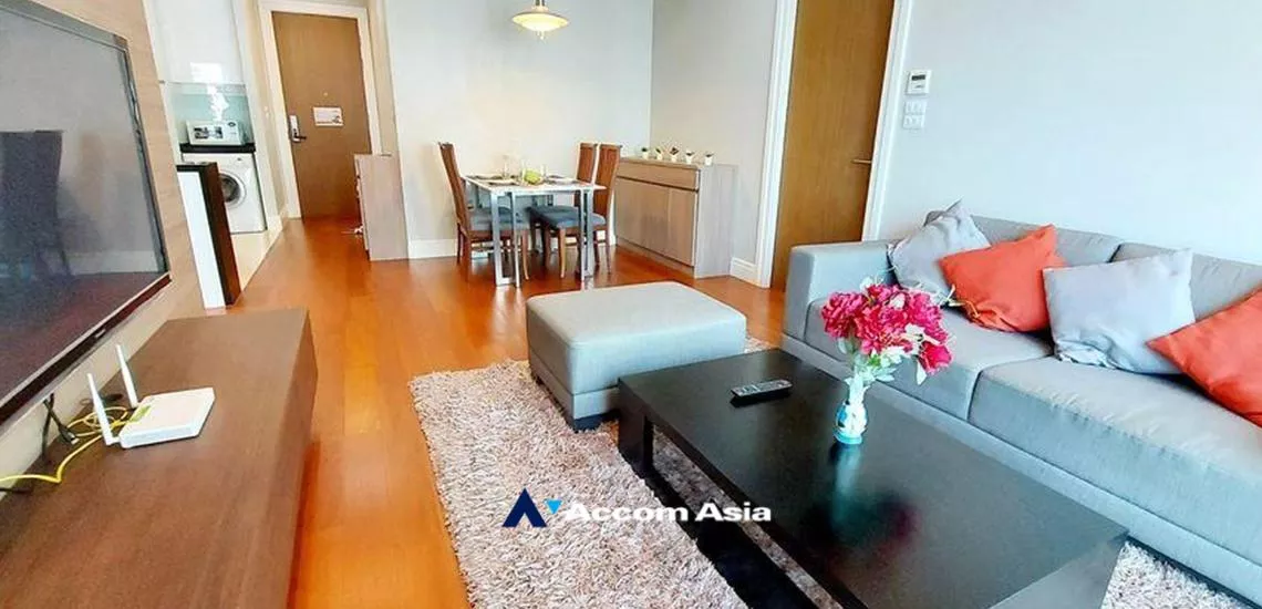 unitBright Sukhumvit 24 Condominium