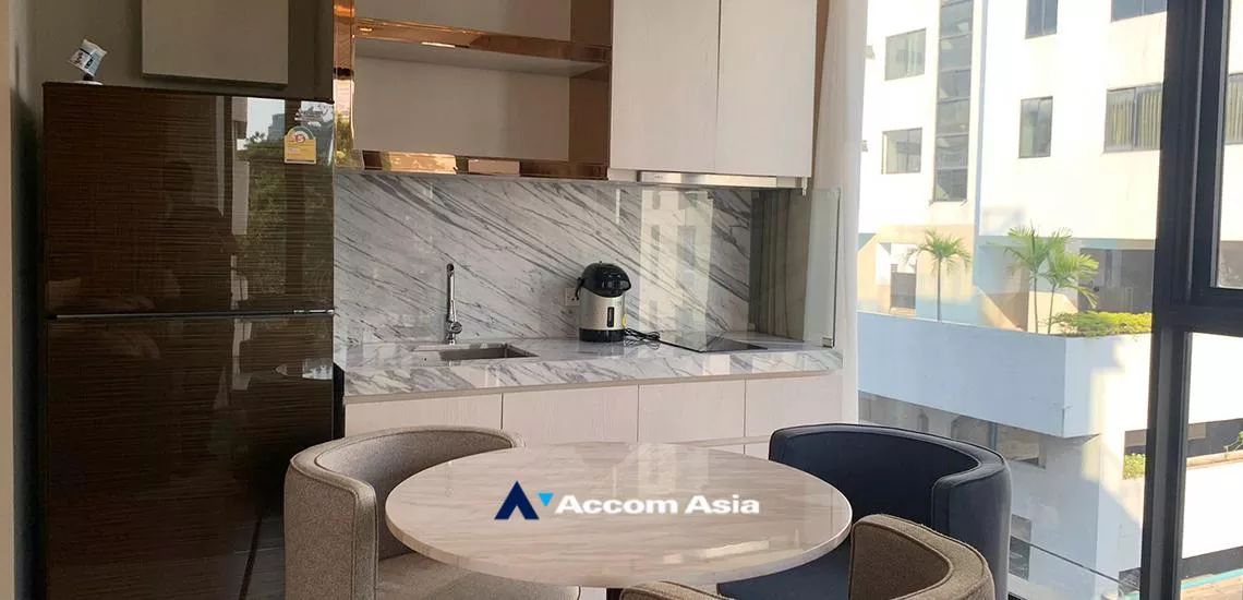 unit 2 Bedrooms  Apartment For Rent in Sukhumvit, Bangkok  near BTS Phrom Phong (AA32296)