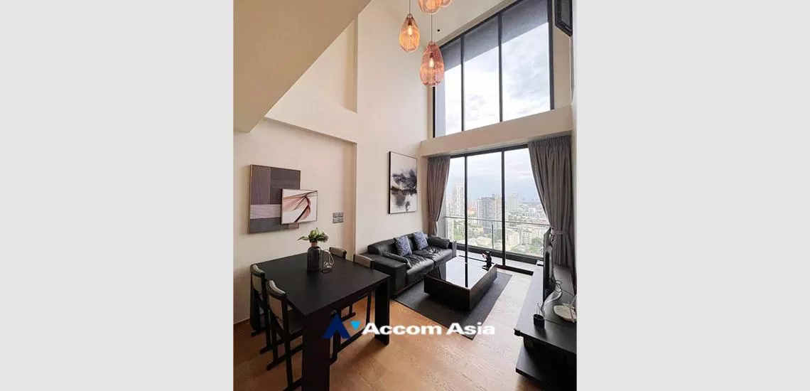 Double High Ceiling, Duplex Condo |  2 Bedrooms  Condominium For Rent in Sukhumvit, Bangkok  near BTS Thong Lo (AA32305)
