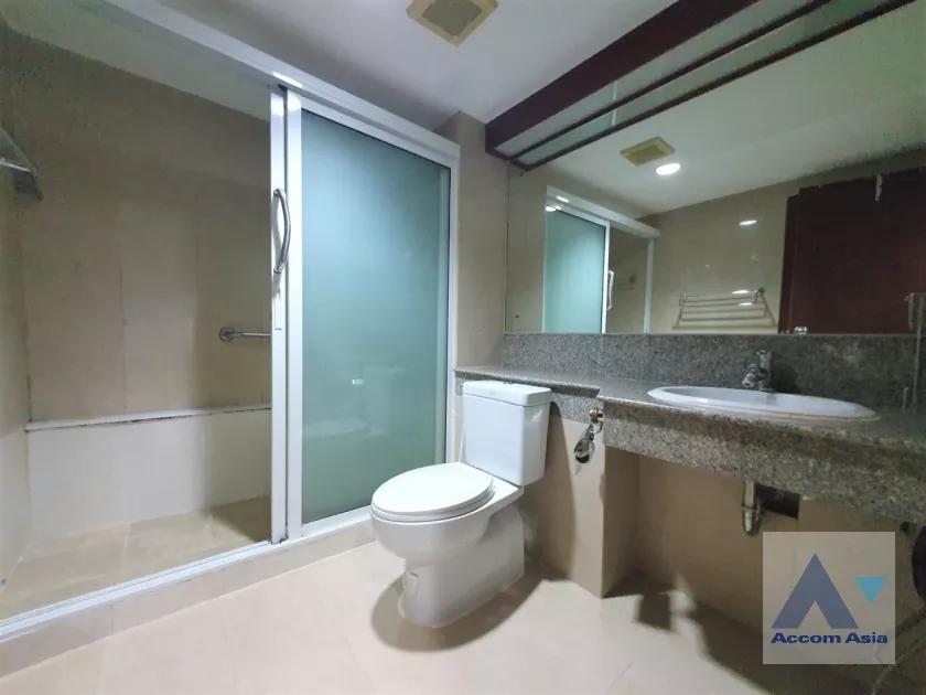 13  2 br Condominium For Sale in Rama 3 ,Bangkok BRT Rama III Bridge at River Heaven AA32312