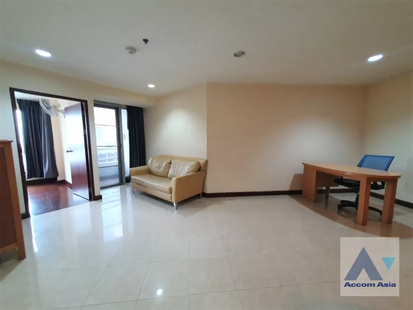 unitRiver Heaven Condominium