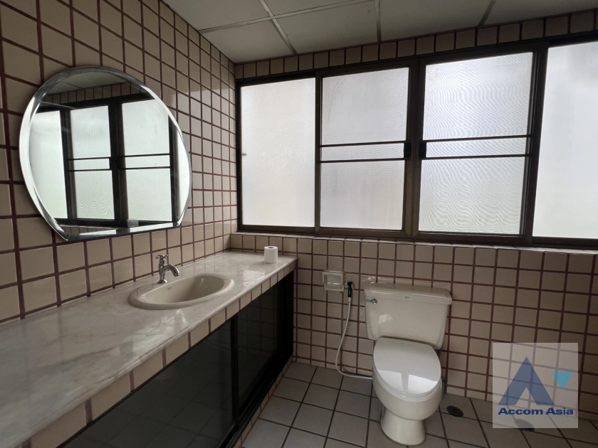 22  4 br Townhouse For Rent in Sukhumvit ,Bangkok BTS Thong Lo at Thonglor Garden Place AA32315